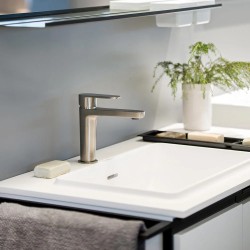 Zen Tina freestanding de hormigón