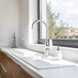 Zen Tina freestanding de hormigón