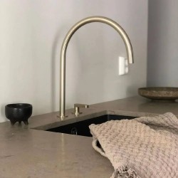 Zen Tina freestanding de hormigón