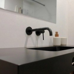 Zen Tina freestanding de hormigón