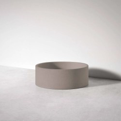 Zen Tina freestanding de hormigón